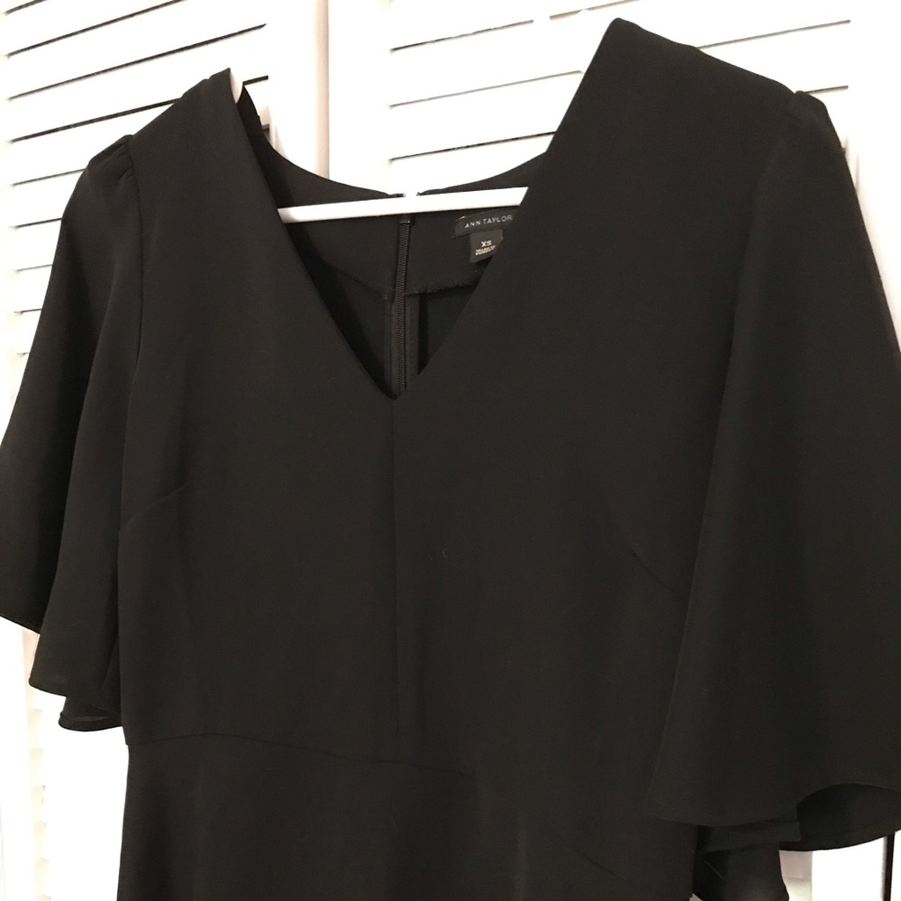 Black Ann Taylor blouse